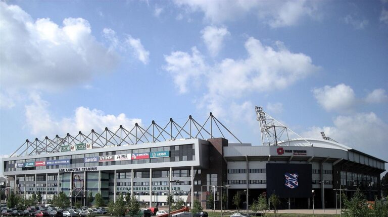 Schoorsteenveger Heerenveen, Abe Lenstra Stadion Heerenveen