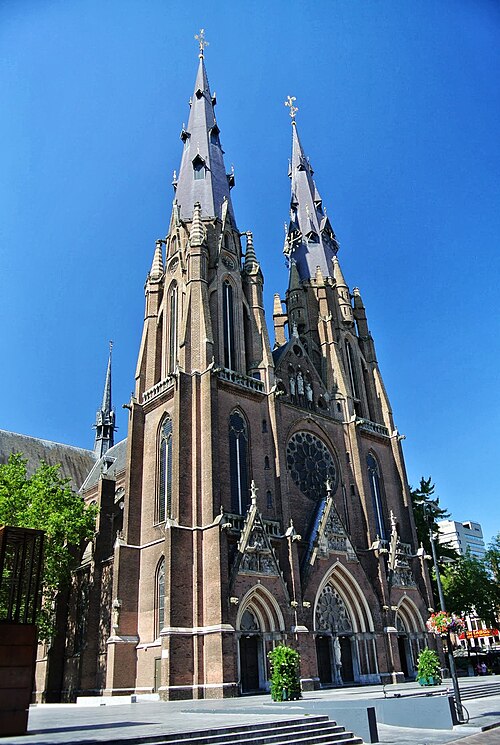schoorsteenveger Eindhoven, Sint-Catharinakerk (Eindhoven)