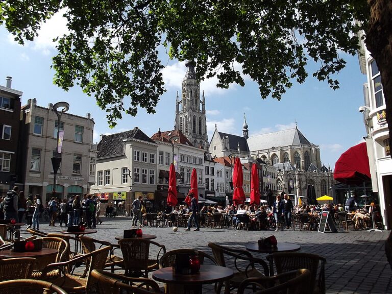 Schoorsteenveger Breda, Grote markt centrum