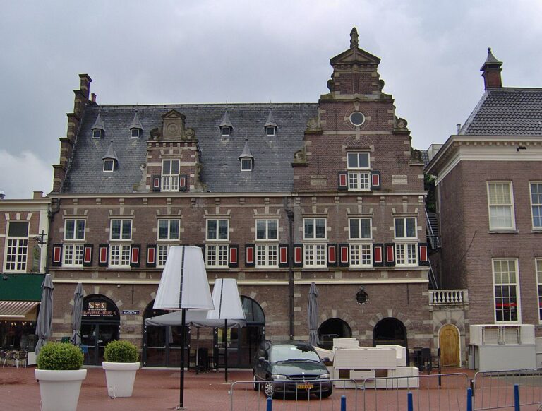 Schoorsteenveger Almelo, De Waag Almelo