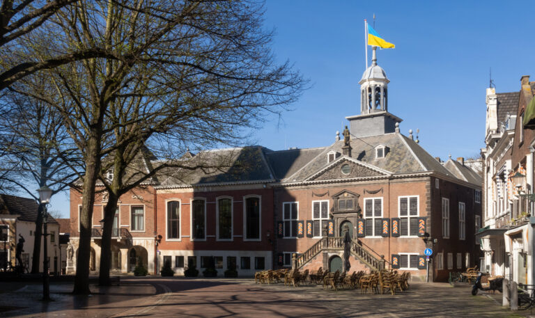 Schoorsteenveger Vlaardingen, Stadhuis aan de markt Vlaardingen